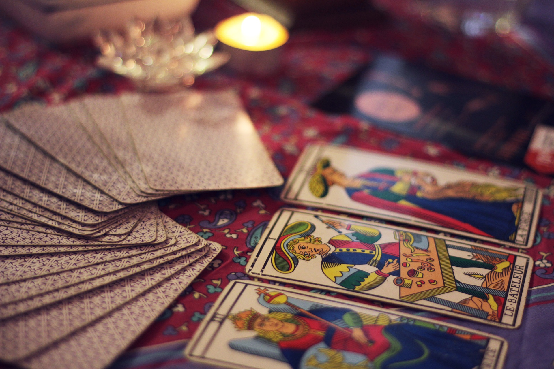 The Indian Tarot lady - Background